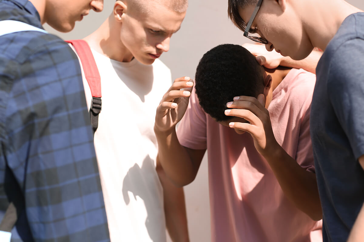 Connection Between Peer Pressure and Underage Drinking | Rehab